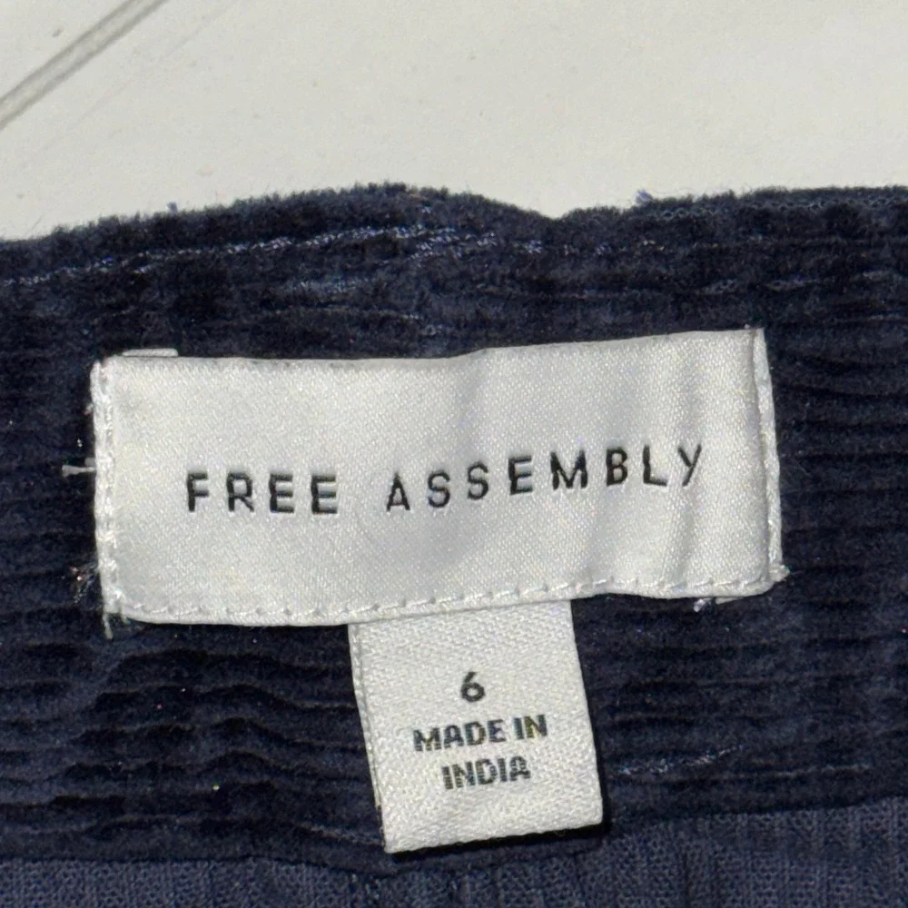 Free Assembly Corduroy A-Line Mini Skirt Pockets Dark Navy Blue Button Fly sz 6 - Picture 3 of 5